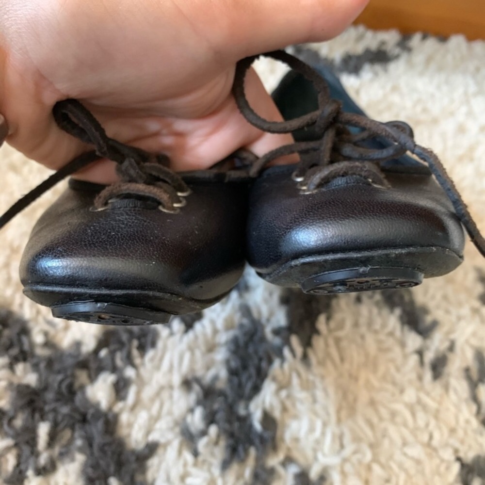 Vintage Chloé black leather lace up heels - Picture 7 of 9